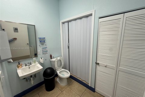 Immobilier commercial à vendre à Miami, Floride № 1952899 - photo 17