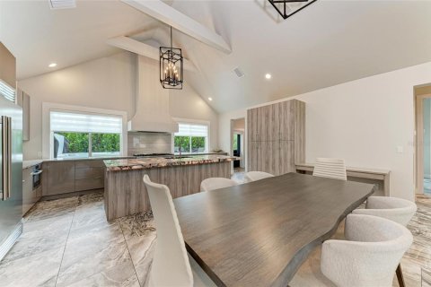 House in Sarasota, Florida 3 bedrooms, 185.8 sq.m. № 1894670 - photo 17