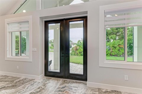 House in Sarasota, Florida 3 bedrooms, 185.8 sq.m. № 1894670 - photo 5