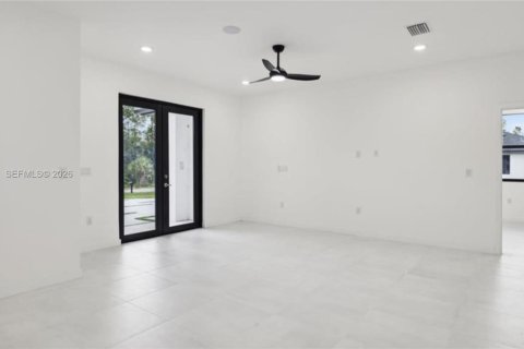 Villa ou maison à louer à Lehigh Acres, Floride: 4 chambres № 2171867 - photo 4