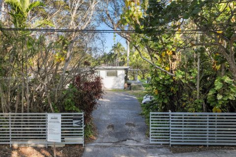House in North Miami, Florida 4 bedrooms № 1850705 - photo 24