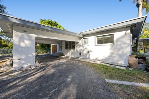 House in North Miami, Florida 4 bedrooms № 1850705 - photo 18