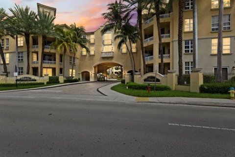 Condo in Aventura, Florida, 2 bedrooms  № 1931889 - photo 2