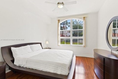 Condo in Aventura, Florida, 2 bedrooms  № 1931889 - photo 20