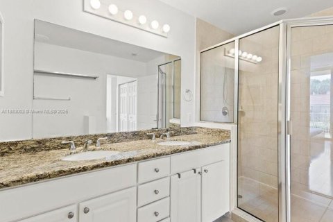 Condo in Aventura, Florida, 2 bedrooms  № 1931889 - photo 19