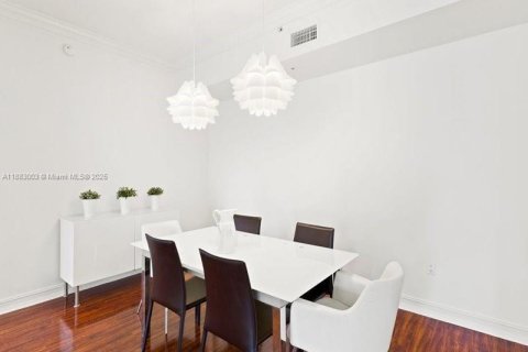 Condo in Aventura, Florida, 2 bedrooms  № 1931889 - photo 3