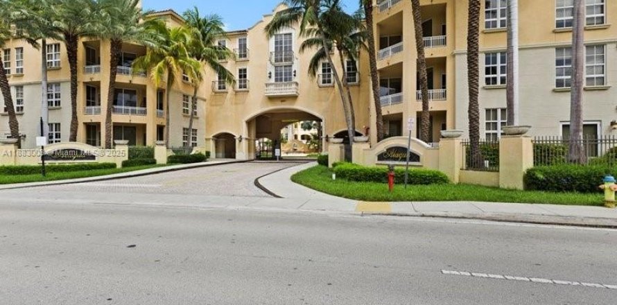 Condo in Aventura, Florida, 2 bedrooms  № 1931889