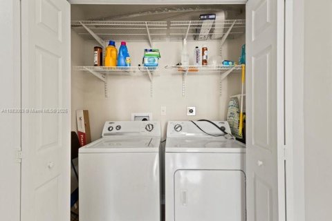Condo in Aventura, Florida, 2 bedrooms  № 1931889 - photo 26