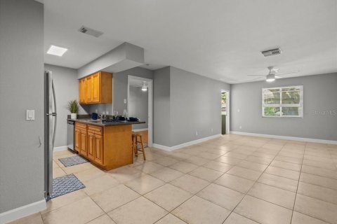 Купить кондоминиум в Брэндон, Флорида 5 комнат, 109.16м2, № 1548712 - фото 16