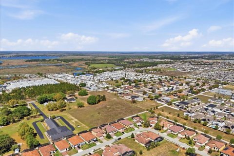 Villa ou maison à vendre à Haines City, Floride: 4 chambres, 207.45 m2 № 2214069 - photo 5