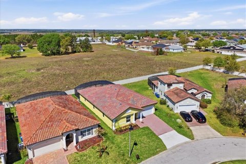 Villa ou maison à Haines City, Floride 4 chambres, 207.45 m2 № 2214069