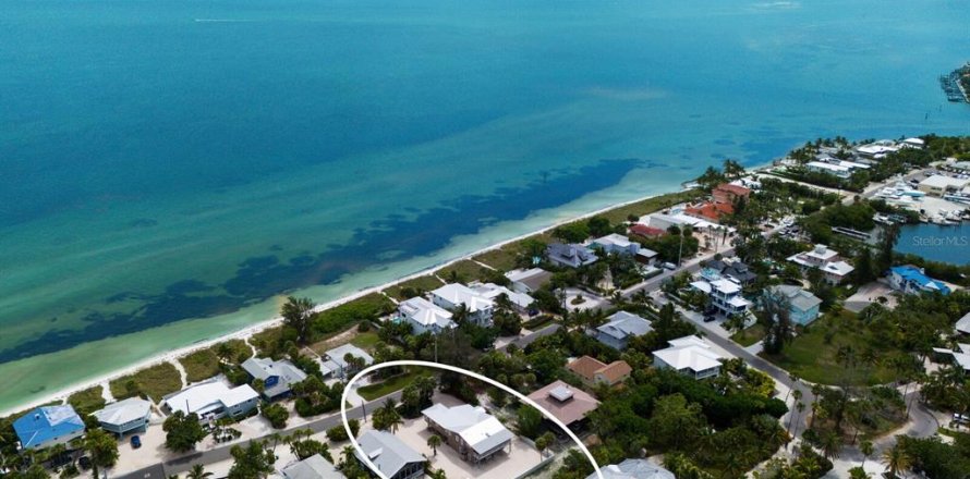 Villa ou maison à Anna Maria, Floride 3 chambres, 182.92 m2 № 1537927