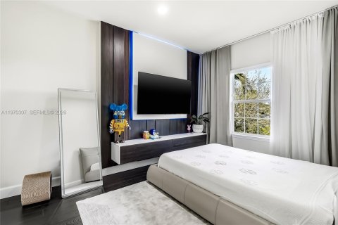 Casa en venta en Hollywood, Florida, 4 dormitorios, 199.93 m2 № 2038336 - foto 19