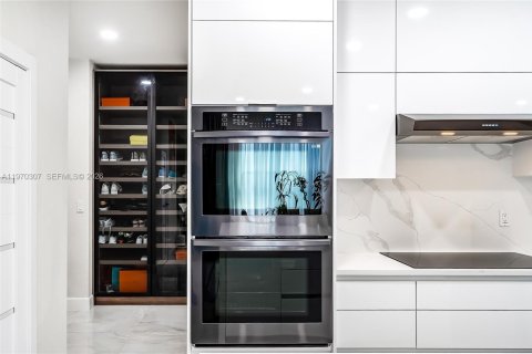 Casa en venta en Hollywood, Florida, 4 dormitorios, 199.93 m2 № 2038336 - foto 5