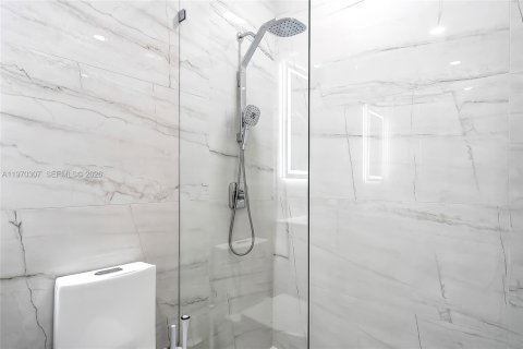 Casa en venta en Hollywood, Florida, 4 dormitorios, 199.93 m2 № 2038336 - foto 12