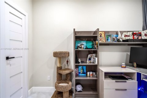 Casa en venta en Hollywood, Florida, 4 dormitorios, 199.93 m2 № 2038336 - foto 16