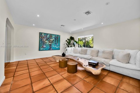 Casa en venta en Palmetto Bay, Florida, 4 dormitorios, 195.19 m2 № 2429717 - foto 13