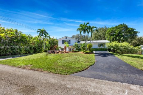 Casa en venta en Palmetto Bay, Florida, 4 dormitorios, 195.19 m2 № 2429717 - foto 4