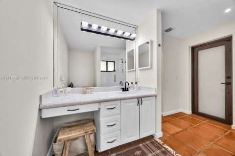 Casa en venta en Palmetto Bay, Florida, 4 dormitorios, 195.19 m2 № 2429717 - foto 23