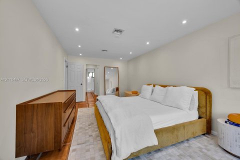 Casa en venta en Palmetto Bay, Florida, 4 dormitorios, 195.19 m2 № 2429717 - foto 22