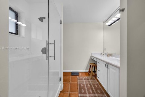 Casa en venta en Palmetto Bay, Florida, 4 dormitorios, 195.19 m2 № 2429717 - foto 24