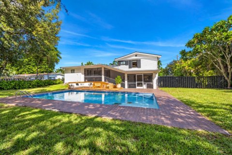 Casa en venta en Palmetto Bay, Florida, 4 dormitorios, 195.19 m2 № 2429717 - foto 2