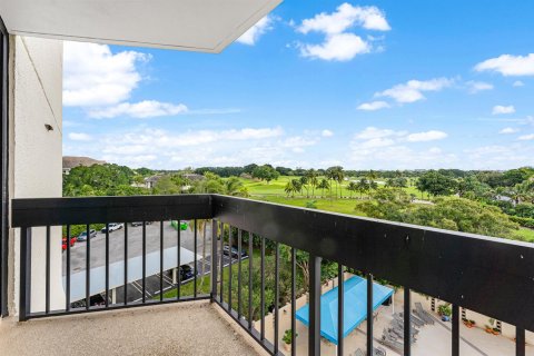 Condo in West Palm Beach, Florida, 2 bedrooms № 2082086 - photo 16