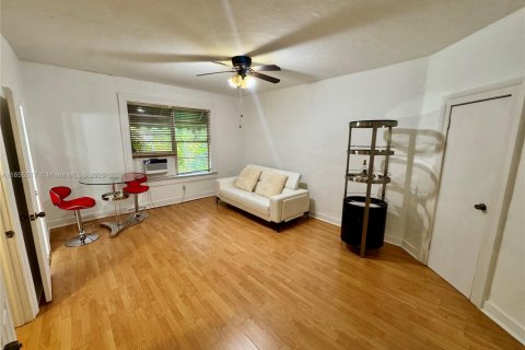 Appartement à louer à Coral Gables, Floride: 1 chambre, 41.81 m2 № 1877864 - photo 5