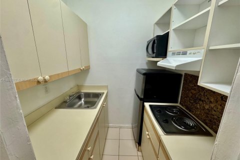 Appartement à louer à Coral Gables, Floride: 1 chambre, 41.81 m2 № 1877864 - photo 7