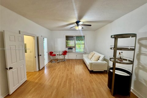 Appartement à louer à Coral Gables, Floride: 1 chambre, 41.81 m2 № 1877864 - photo 4