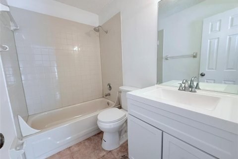 Condominio en venta en Orlando, Florida, 3 dormitorios, 121.42 m2 № 1509994 - foto 6