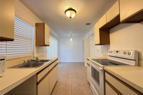 Condominio en venta en Orlando, Florida, 3 dormitorios, 121.42 m2 № 1509994 - foto 12