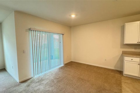 Villa ou maison à louer à Kissimmee, Floride: 4 chambres, 173.91 m2 № 2379811 - photo 4