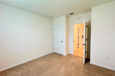 Villa ou maison à louer à Kissimmee, Floride: 4 chambres, 173.91 m2 № 2379811 - photo 15