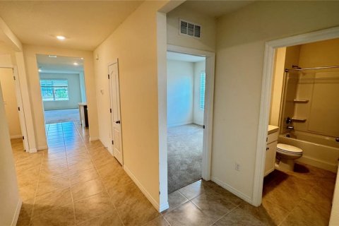 Villa ou maison à louer à Kissimmee, Floride: 4 chambres, 173.91 m2 № 2379811 - photo 18