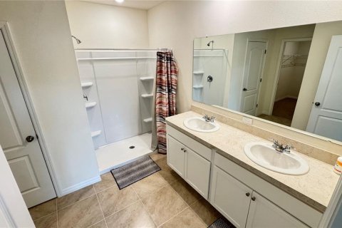 Villa ou maison à louer à Kissimmee, Floride: 4 chambres, 173.91 m2 № 2379811 - photo 17