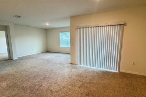 Villa ou maison à louer à Kissimmee, Floride: 4 chambres, 173.91 m2 № 2379811 - photo 3