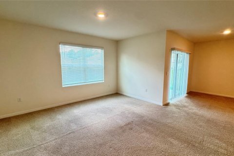 Villa ou maison à louer à Kissimmee, Floride: 4 chambres, 173.91 m2 № 2379811 - photo 12