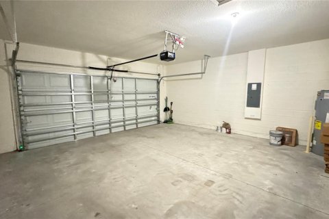 Villa ou maison à louer à Kissimmee, Floride: 4 chambres, 173.91 m2 № 2379811 - photo 24