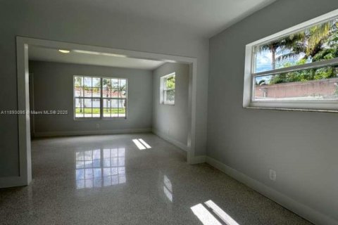 Villa ou maison à louer à Lauderhill, Floride: 5 chambres, 160.54 m2 № 1946747 - photo 27