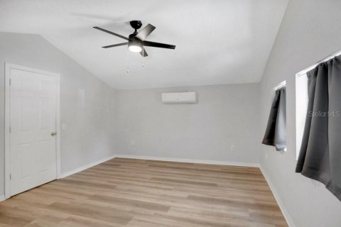 Villa ou maison à vendre à Orlando, Floride: 2 chambres, 91.42 m2 № 2148446 - photo 17
