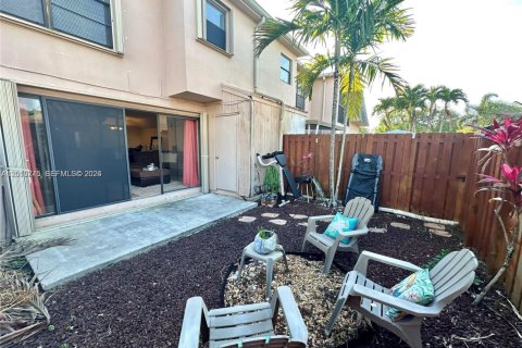 Townhouse in Davie, Florida 3 bedrooms, 138.42 sq.m. № 2076651 - photo 9