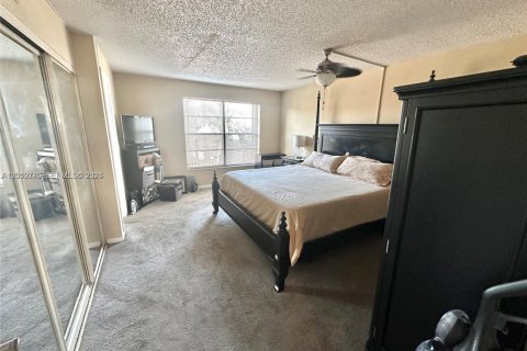 Townhouse in Davie, Florida 3 bedrooms, 138.42 sq.m. № 2076651 - photo 15