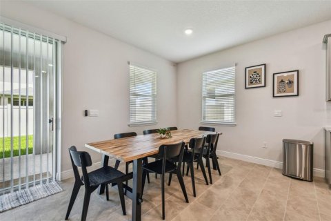 House in Wesley Chapel, Florida 4 bedrooms, 189.99 sq.m. № 1813089 - photo 21