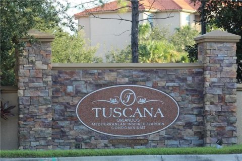 Condo in Davenport, Florida, 2 bedrooms  № 1512102 - photo 1