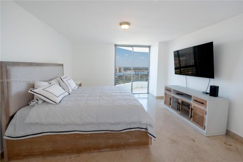 Купить кондоминиум в Авентура, Флорида 2 спальни, 125.7м2, № 1973472 - фото 17