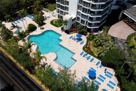 Купить кондоминиум в Авентура, Флорида 2 спальни, 125.7м2, № 1973472 - фото 27