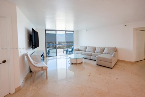 Купить кондоминиум в Авентура, Флорида 2 спальни, 125.7м2, № 1973472 - фото 7