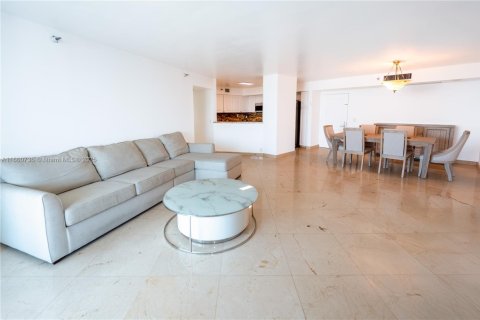 Купить кондоминиум в Авентура, Флорида 2 спальни, 125.7м2, № 1973472 - фото 9