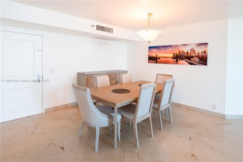 Купить кондоминиум в Авентура, Флорида 2 спальни, 125.7м2, № 1973472 - фото 8